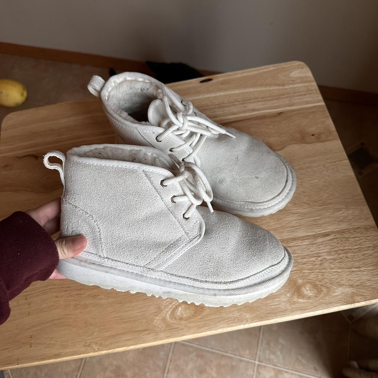 Light grey best sale ugg neumel