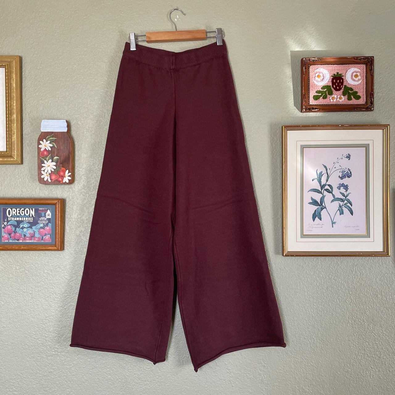 Burgundy wide jogging pants