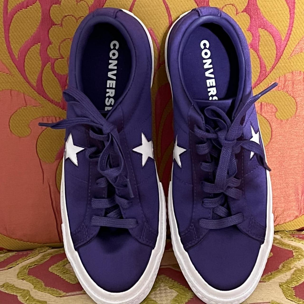 Converse Women's Purple and White Trainers | Depop