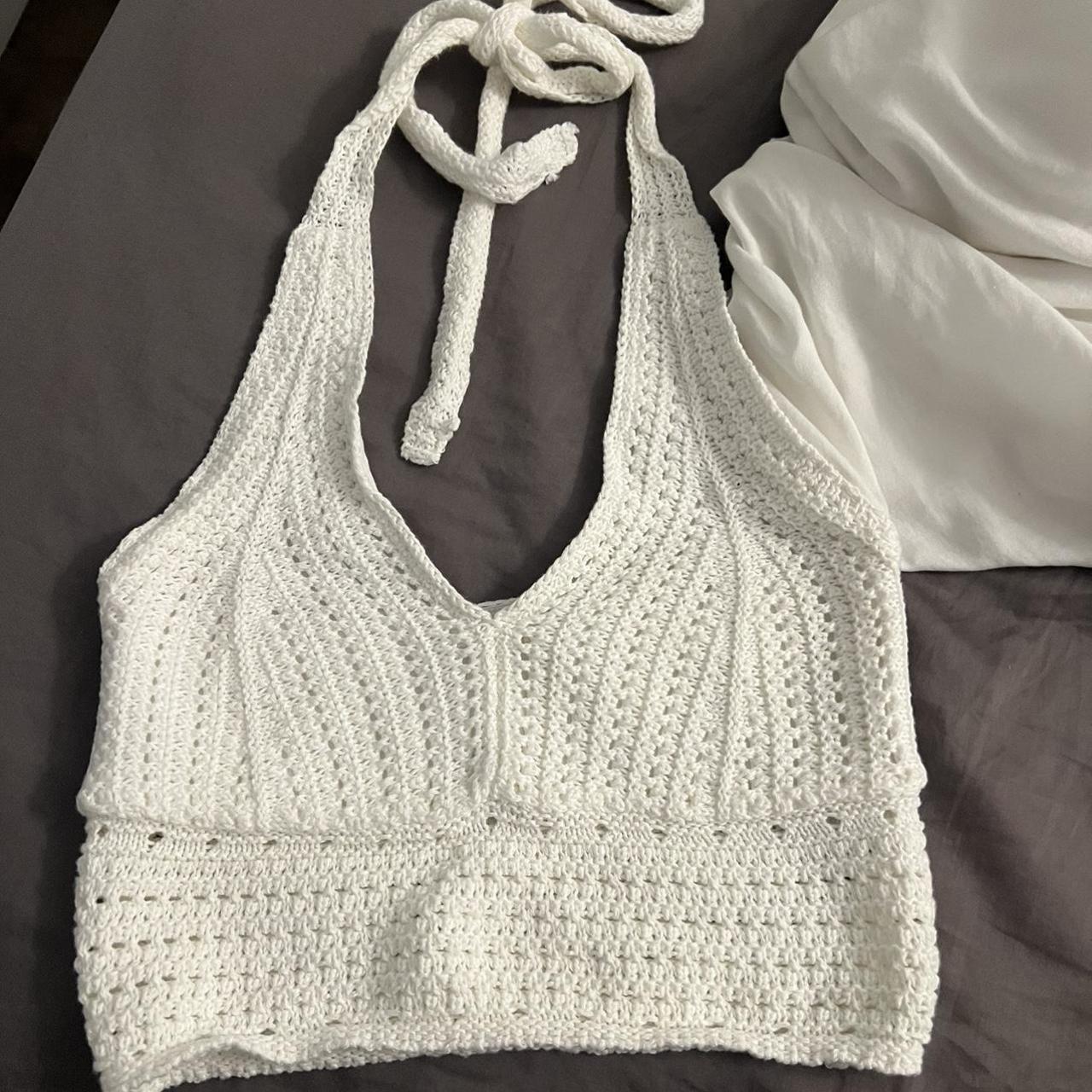 Aritzia Women's Vest Depop