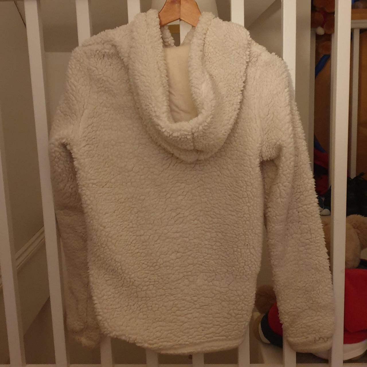 Hollister Co. Women's Cream Hoodie Depop