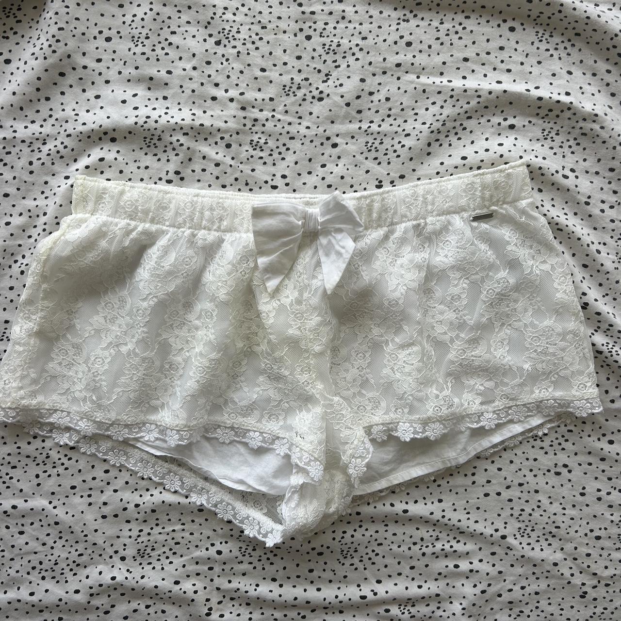 item listed by ylimerelleis