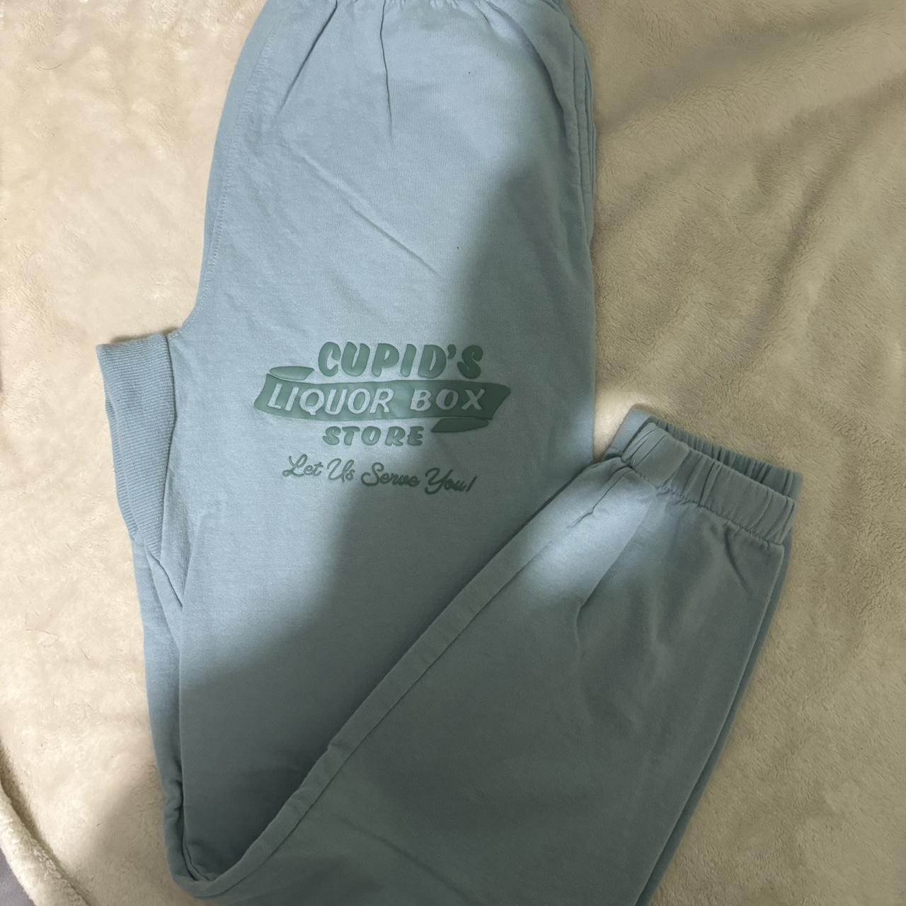 BOYS LIE SWEATPANTS XS CAN FIT SMALL BARLEY WORN Depop