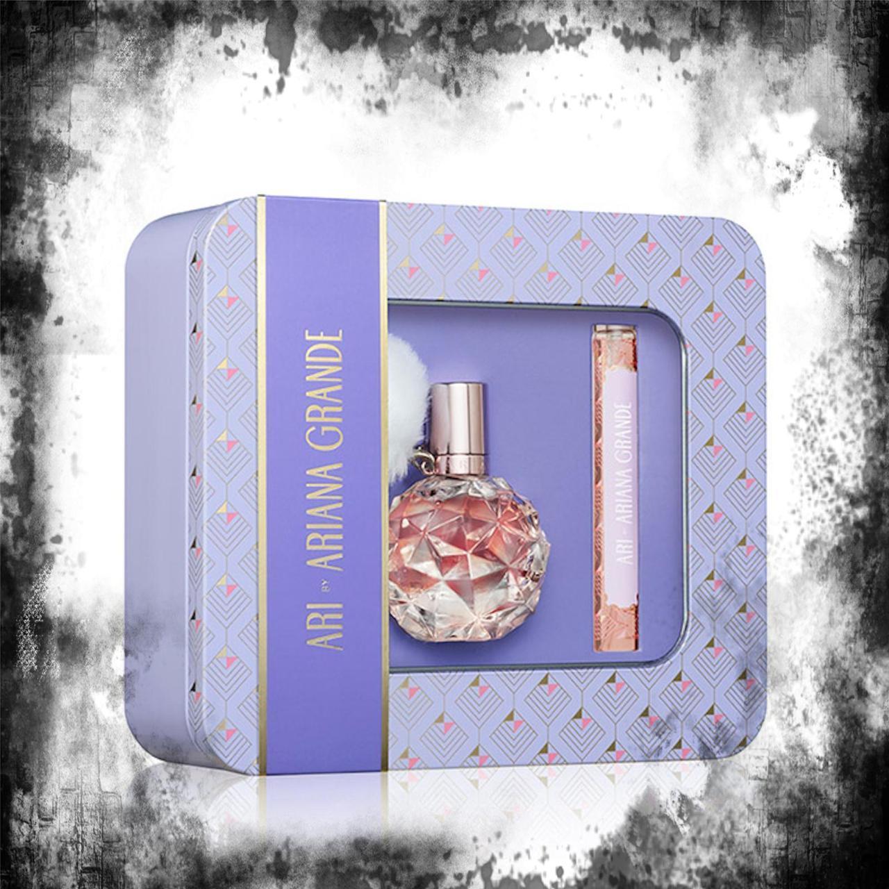 Ariana Grande Ari Gift Set 30ml EDP + 10ml EDP Ari... - Depop