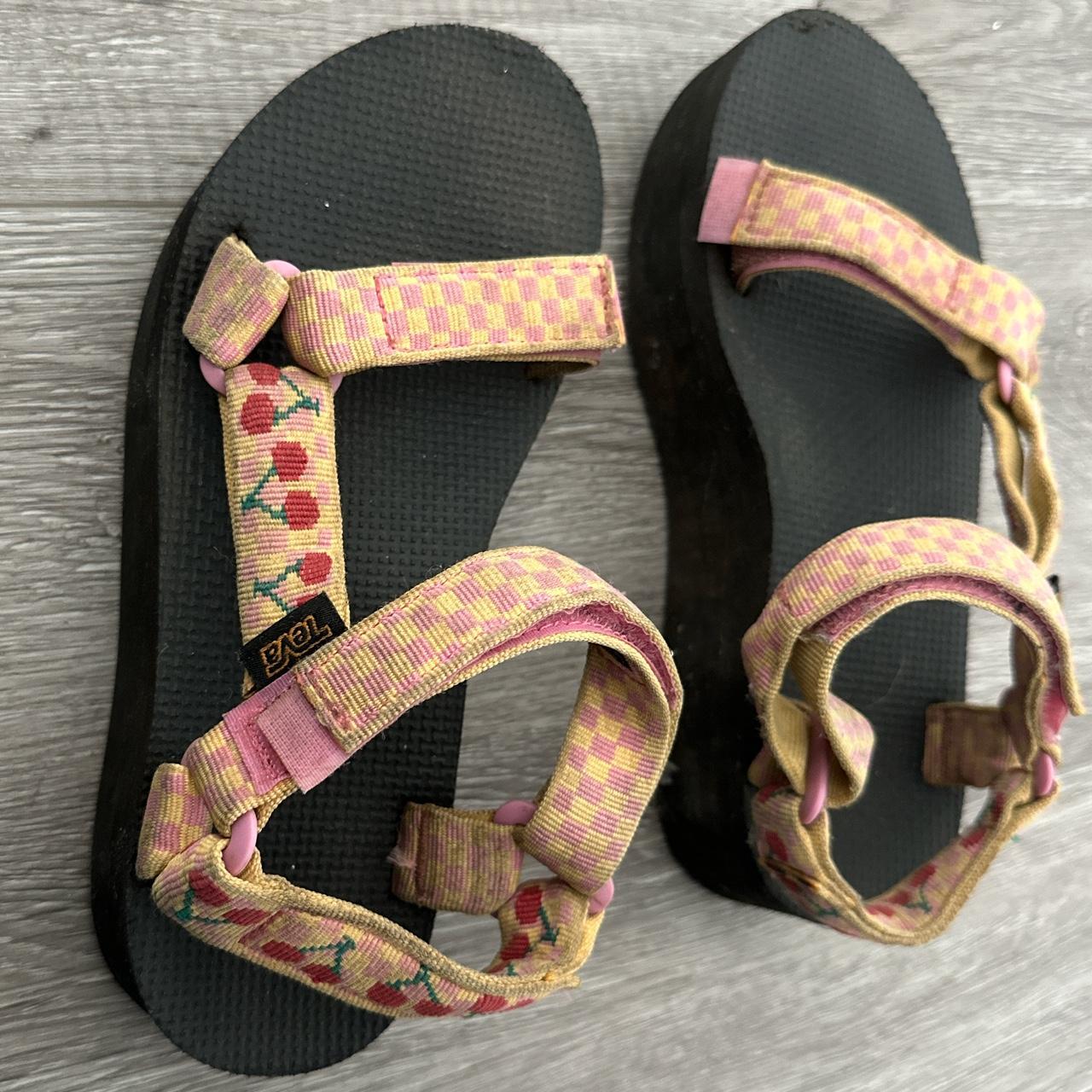 teva rainbow platform