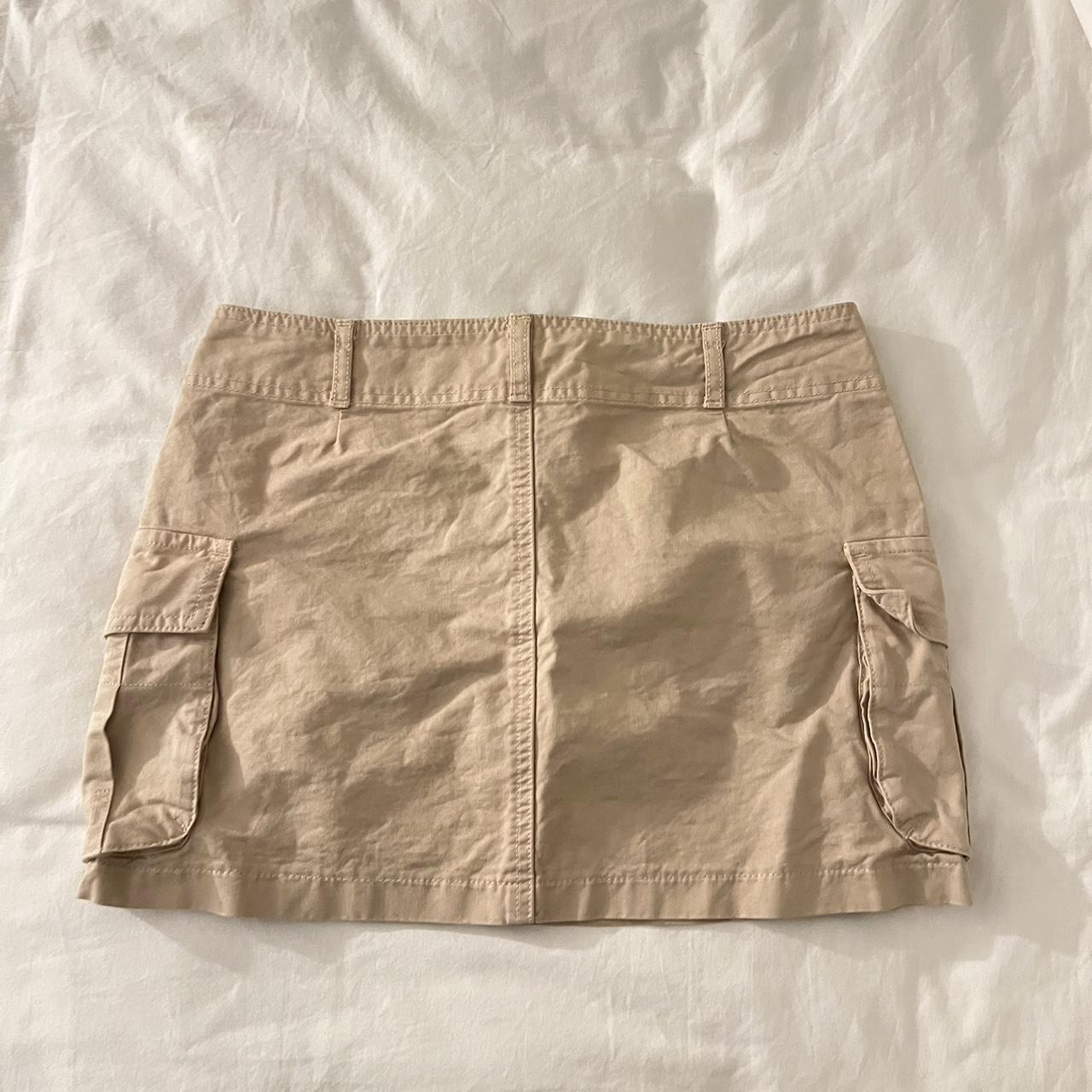 🏷️ brandy melville/john galt cargo skirt low rise... Depop