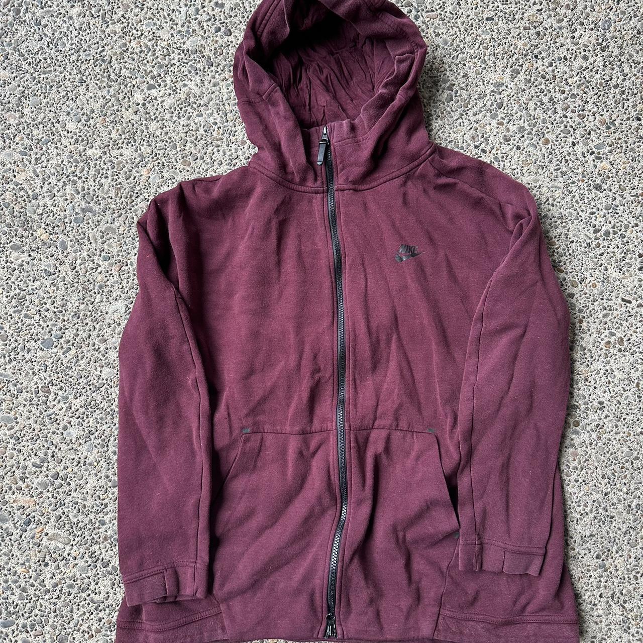 mens nike maroon