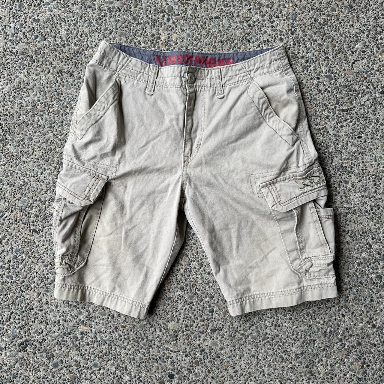 Union Bay Cargo Shorts (30) - Depop