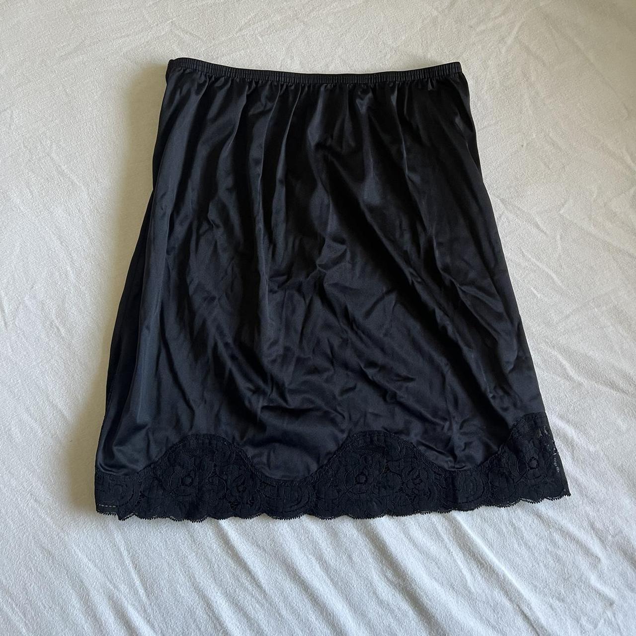 Vanity Fair Women's Black Skirt | Depop