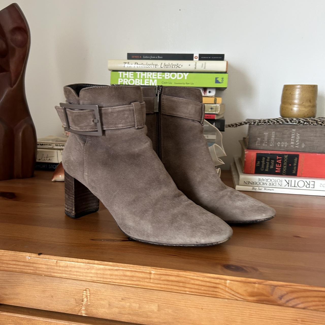 Aquatalia grey suede boots hotsell