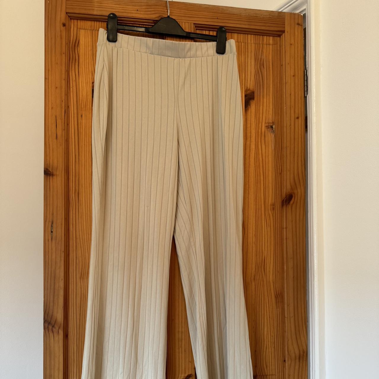 item listed by becky_456