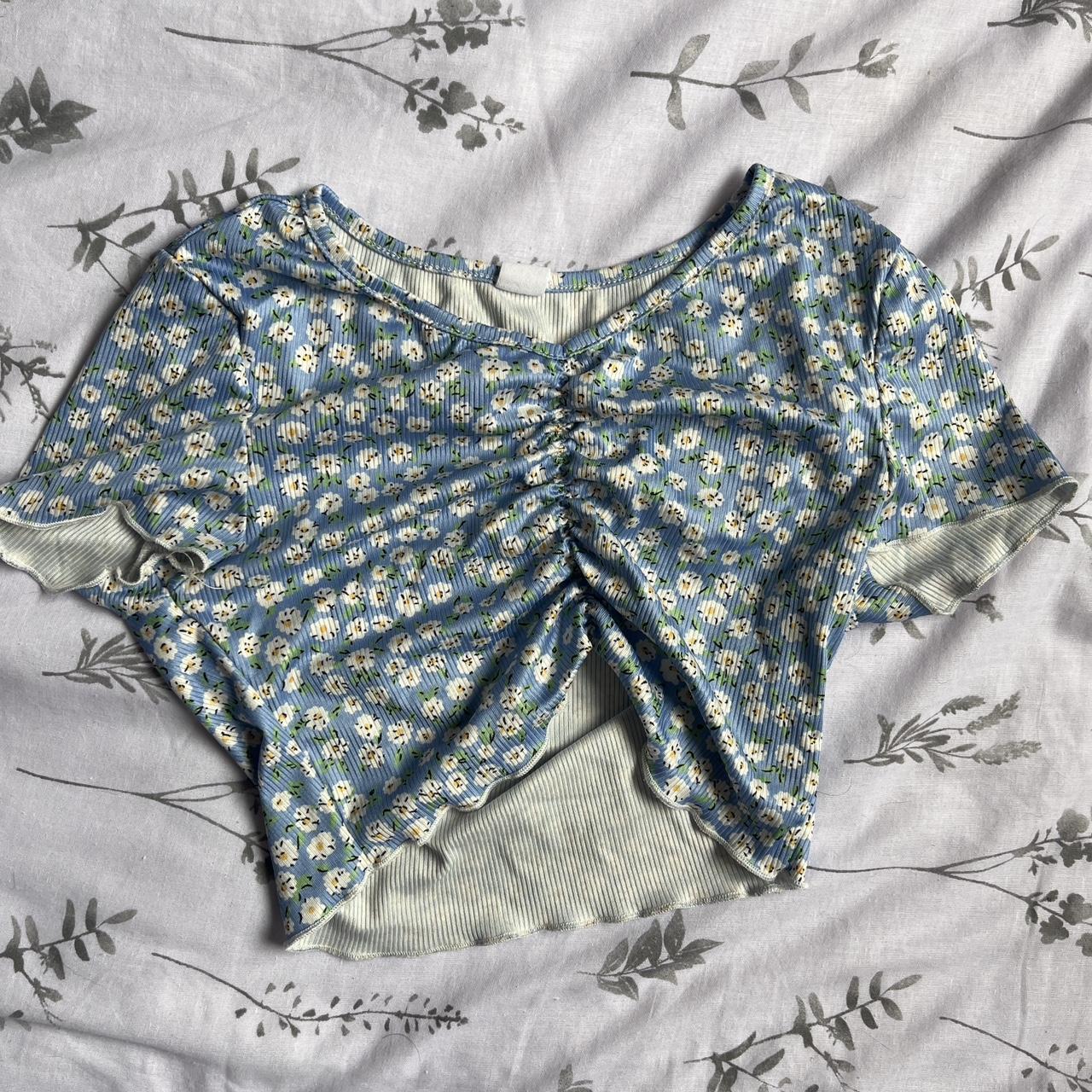 Cute floral top from shein. Good quality. Loved this... Depop