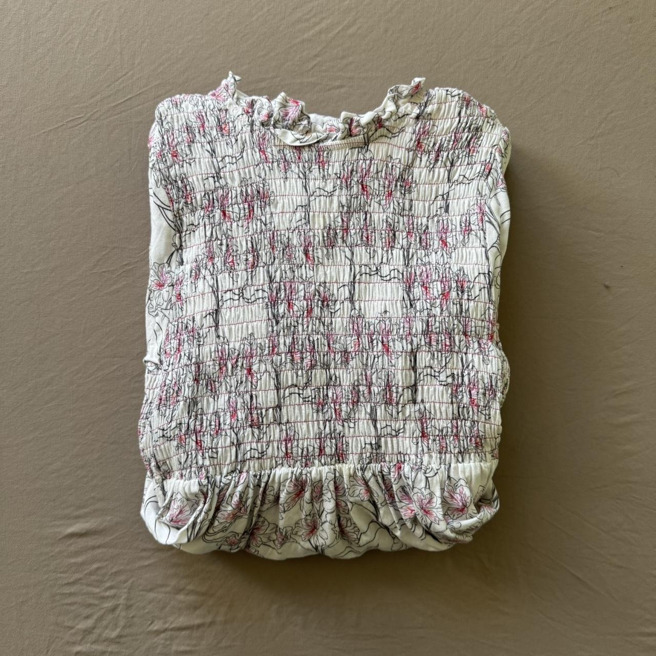 item listed by adinavanh