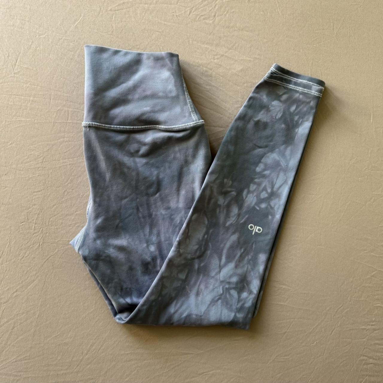 item listed by adinavanh