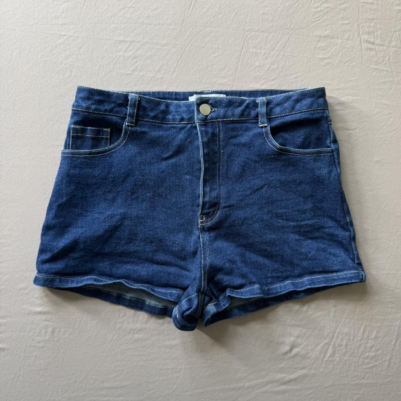 item listed by adinavanh