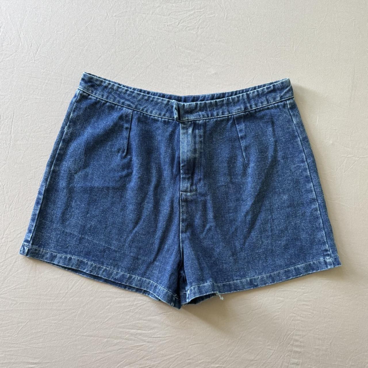 item listed by adinavanh