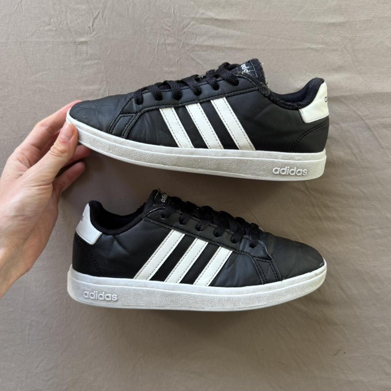 item listed by adinavanh