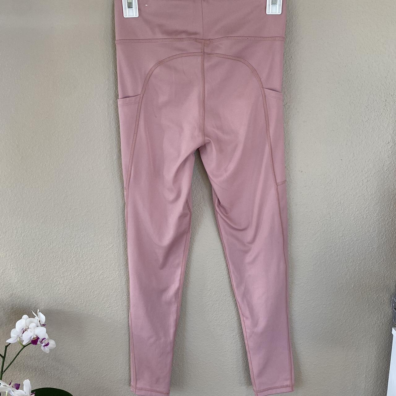 Aeropostale Women's Pink Leggings | Depop