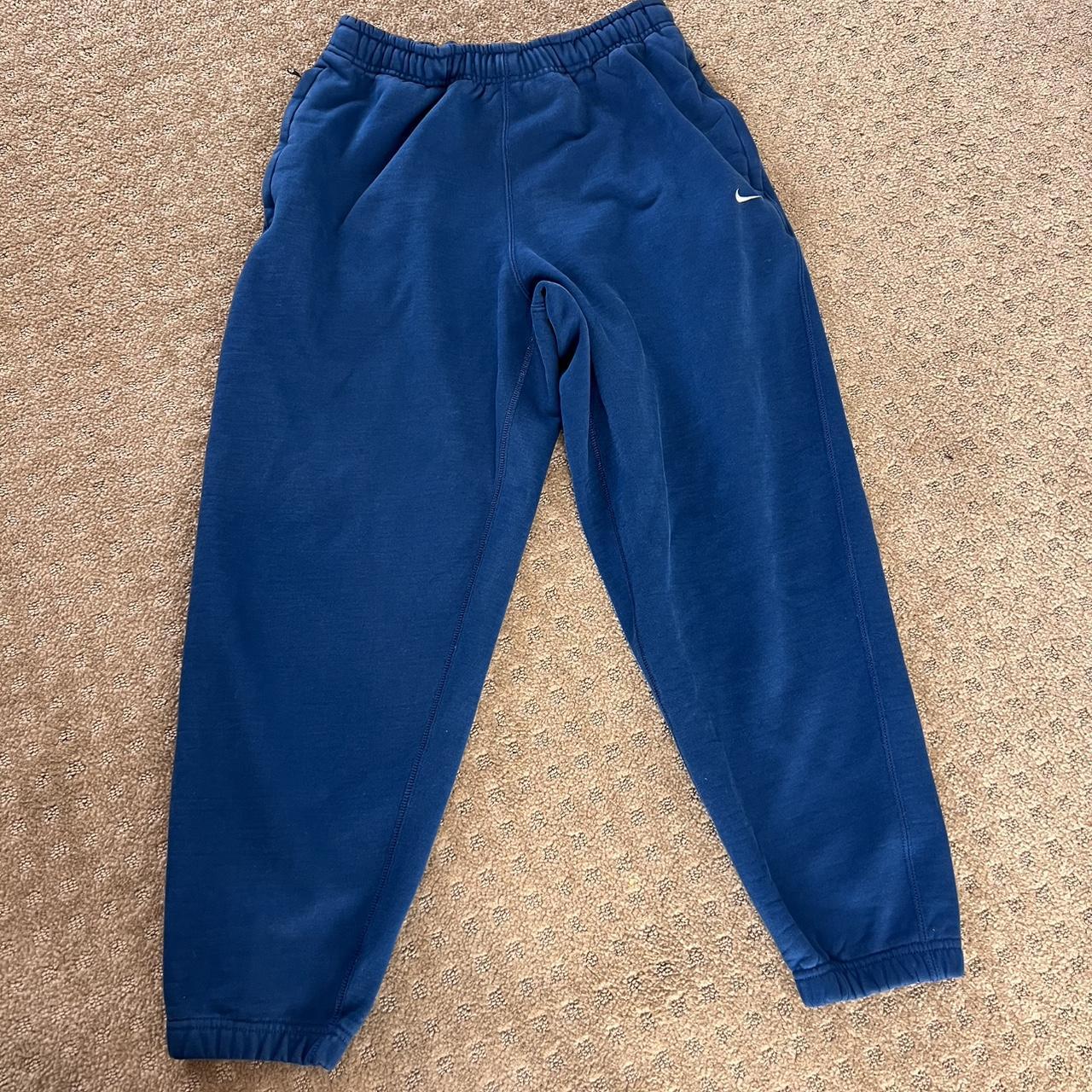 nike joggers depop