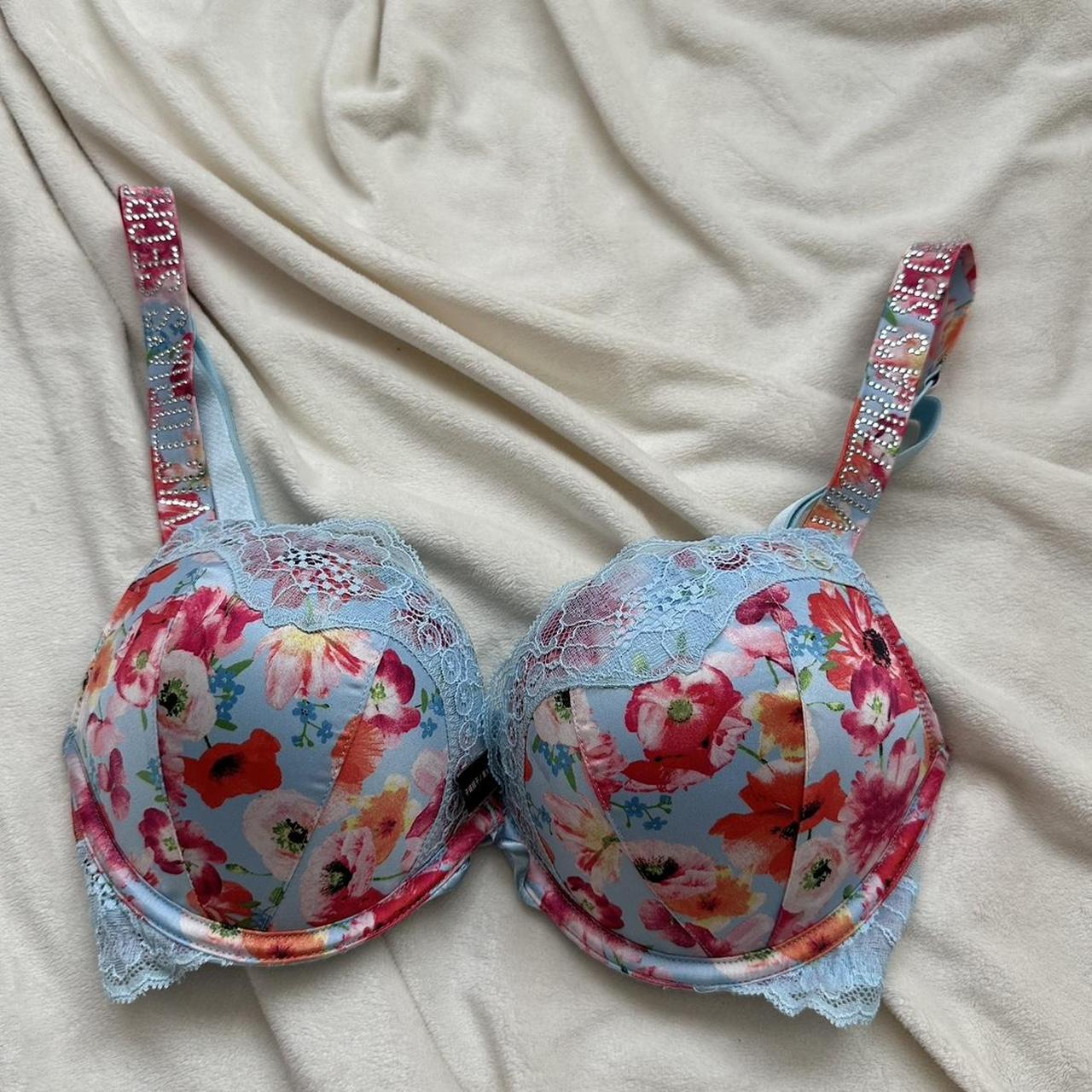 Victoria's Secret shine strap bra size 32c send - Depop