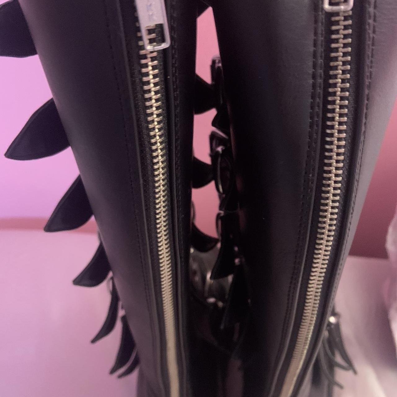 demonia swing 815 height
