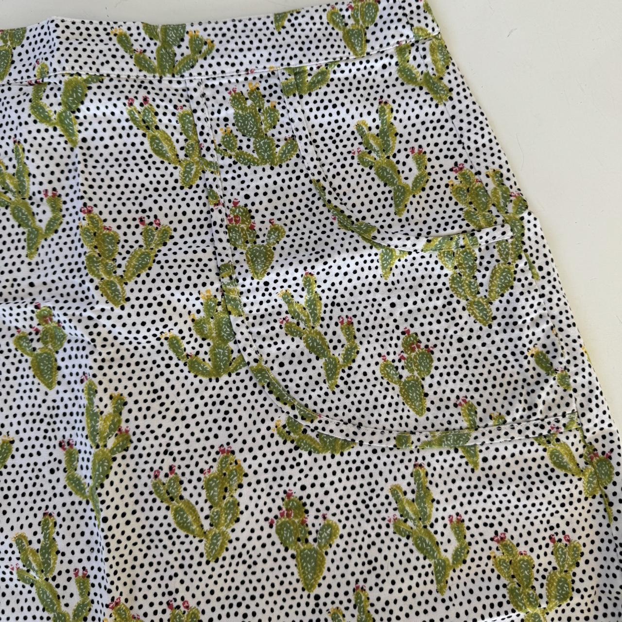 Dangerfield cactus pattern white skirt. Size 12.... | Depop