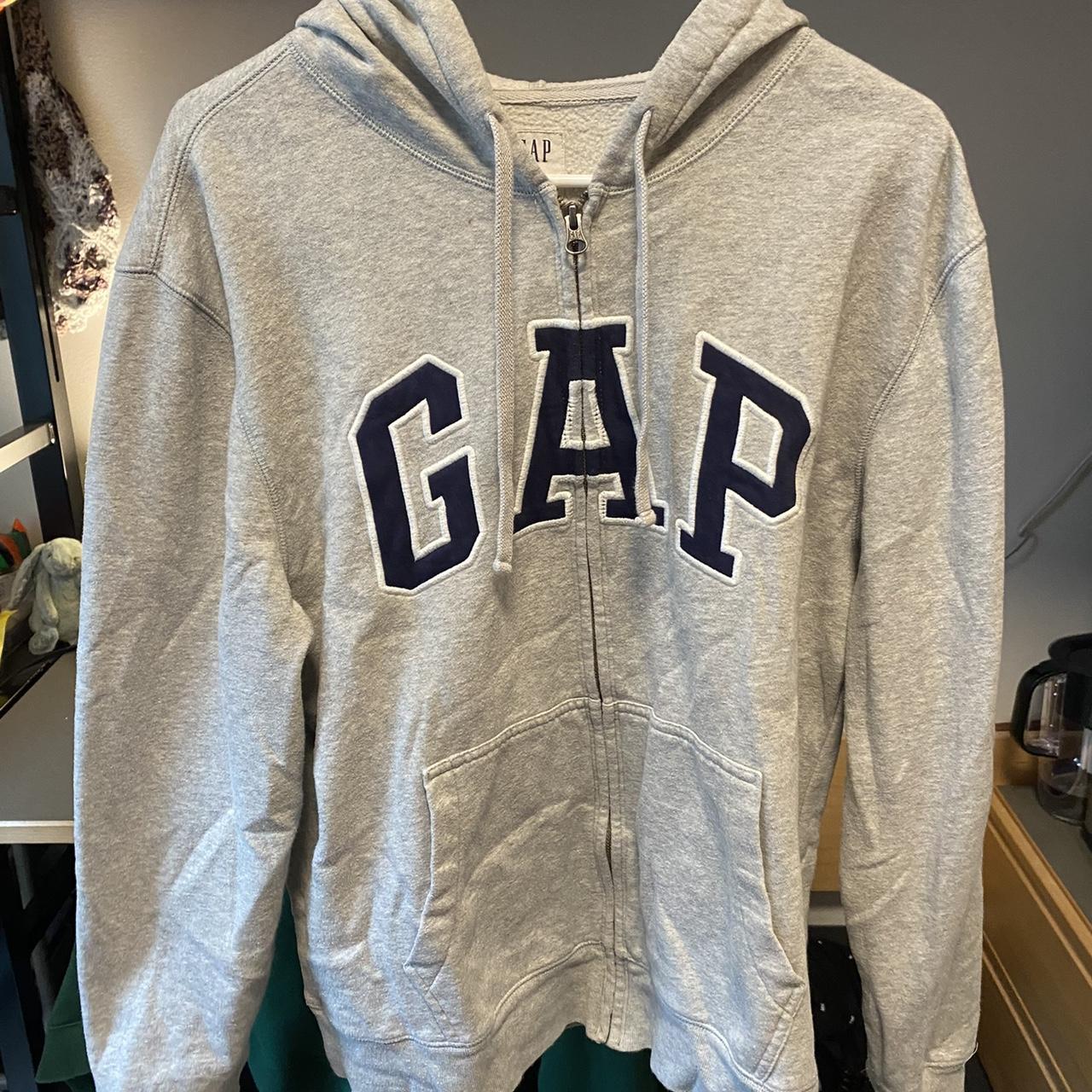 Gap Men's Grey and Black Hoodie | Depop