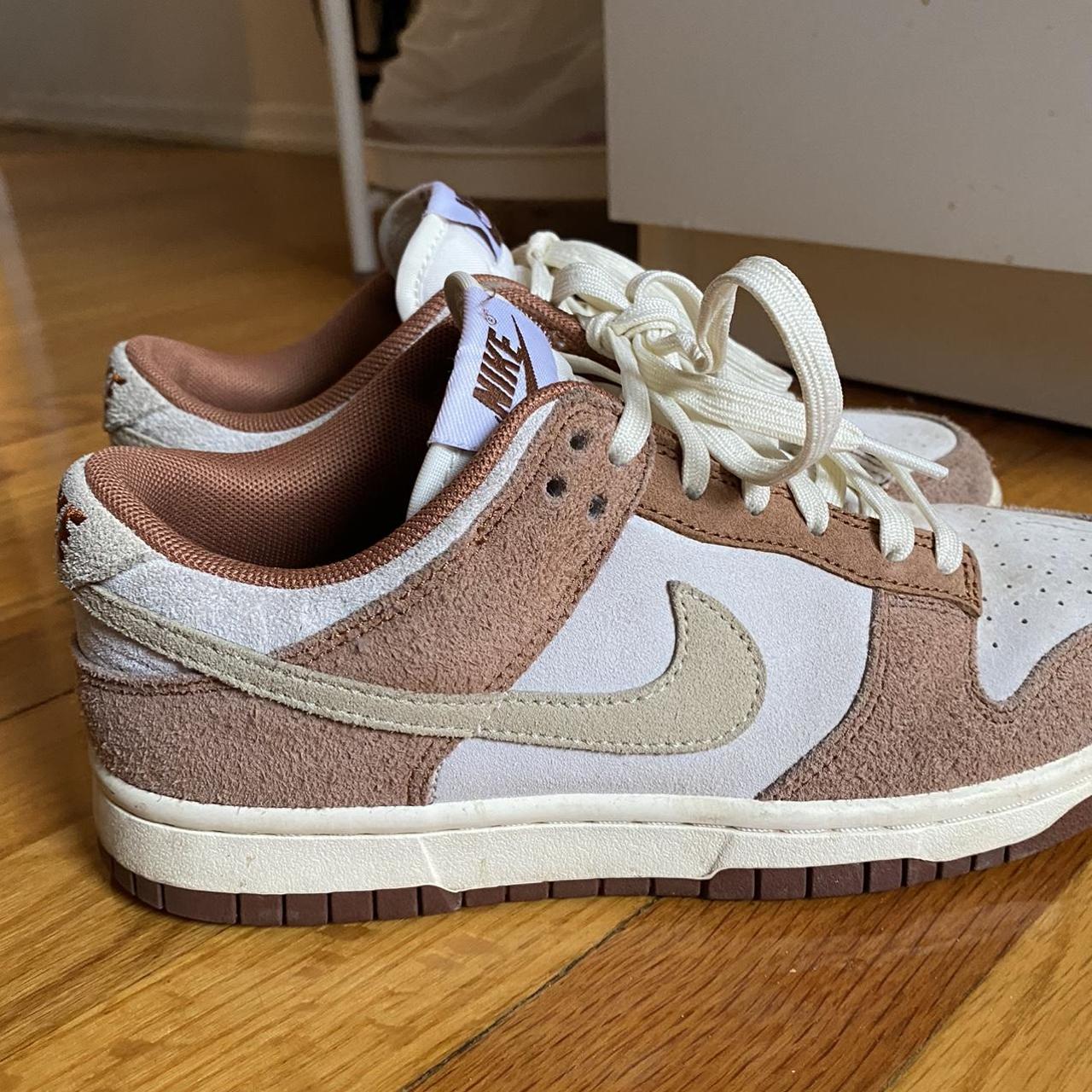 tan nike boots womens