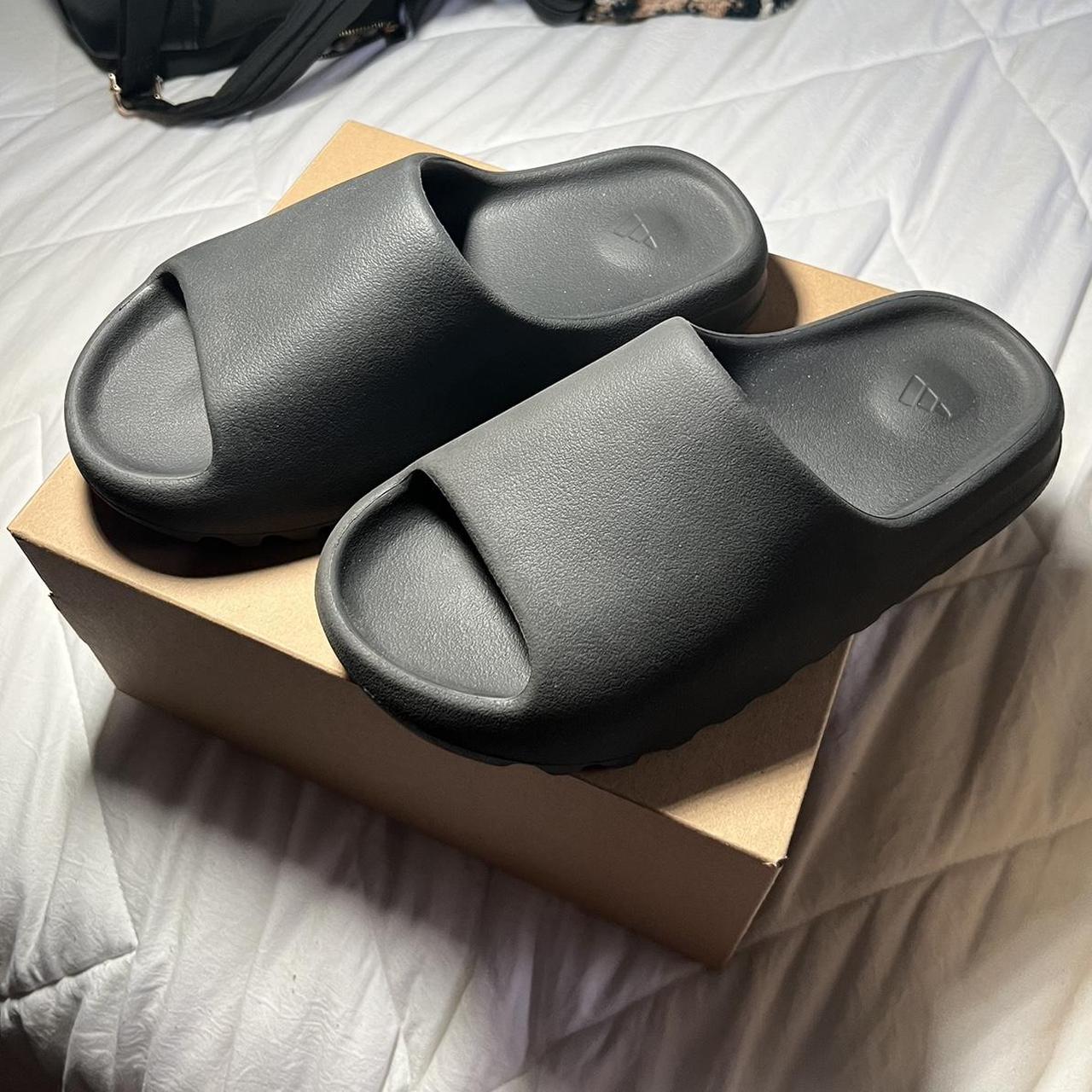 REPOP- BLACK YEEZY SLIDES 🖤 size mens 6 which... - Depop