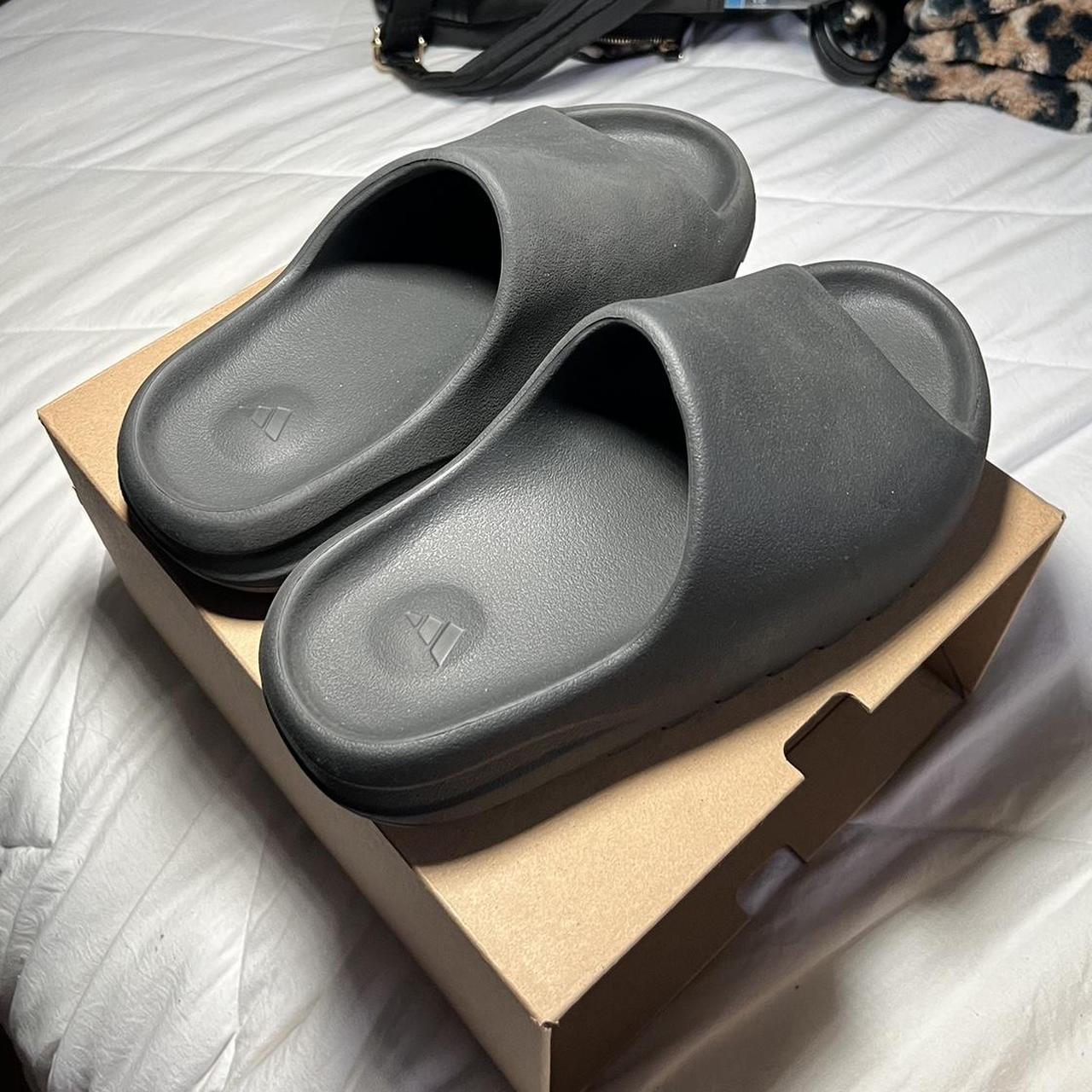 yeezys slides black