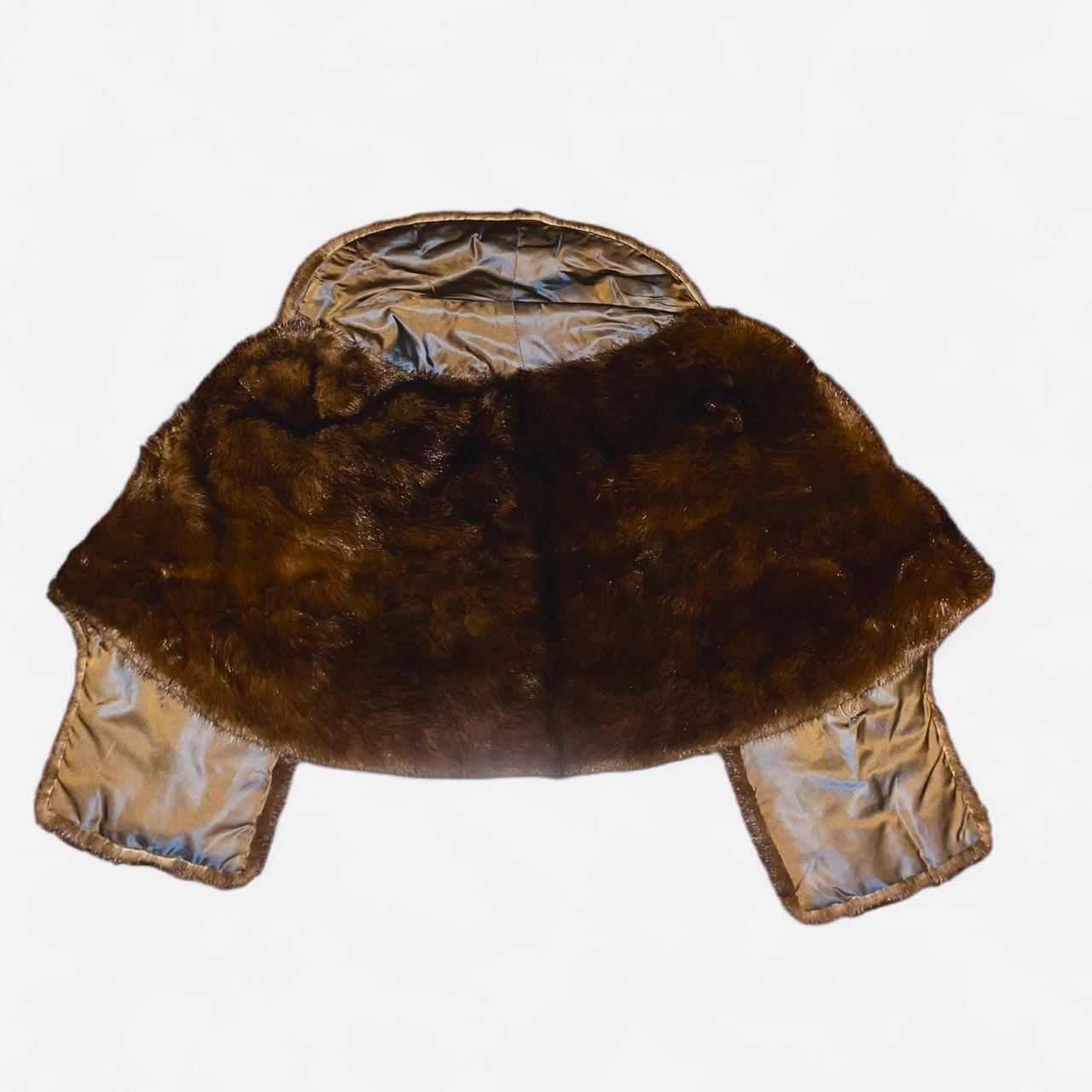 item listed by kingsresaleshop