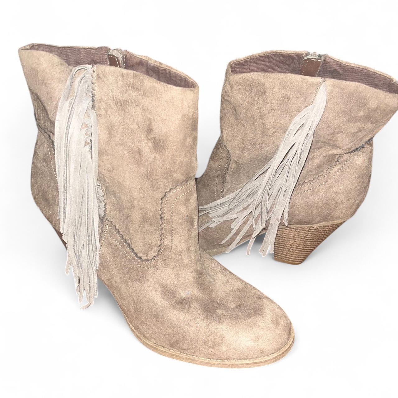 item listed by kingsresaleshop