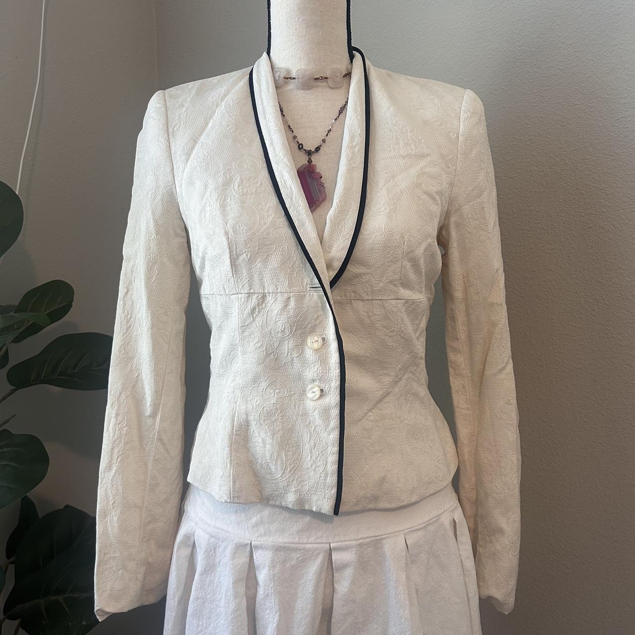 item listed by xcurlsive