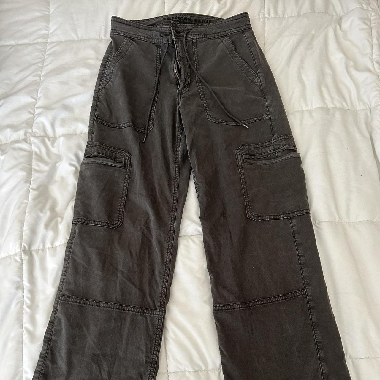 American Eagle Women's Grey Trousers | Depop