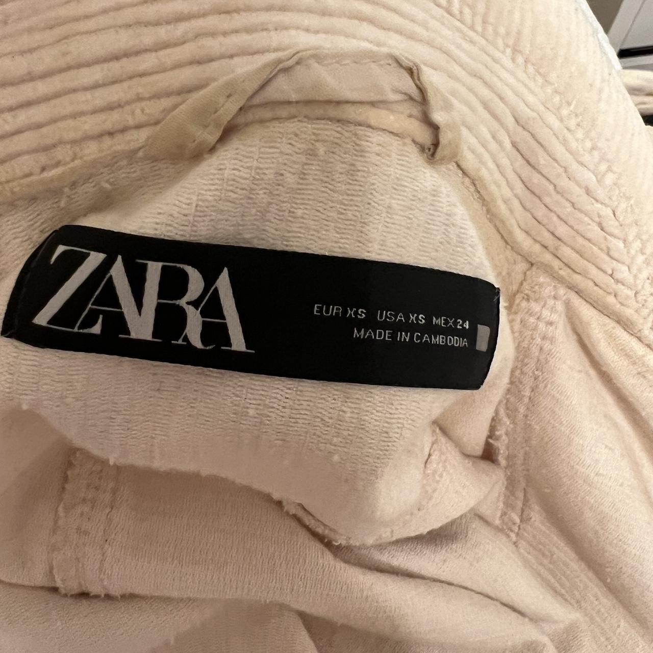 Zara off white corduroy jacket 🐇 In amazing... Depop