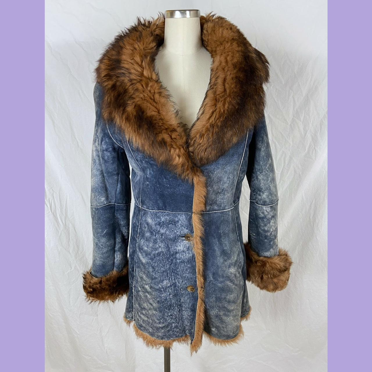 Andrew Marc 100 Shearling coat. Blue white outer Depop