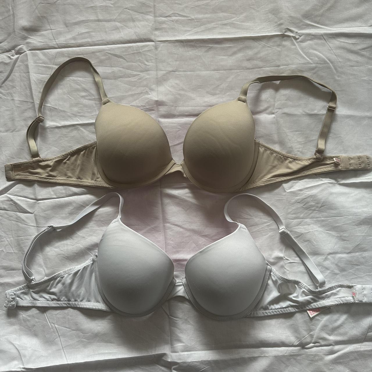 Bundle Victoria's Secret bras! Both size 34D No - Depop