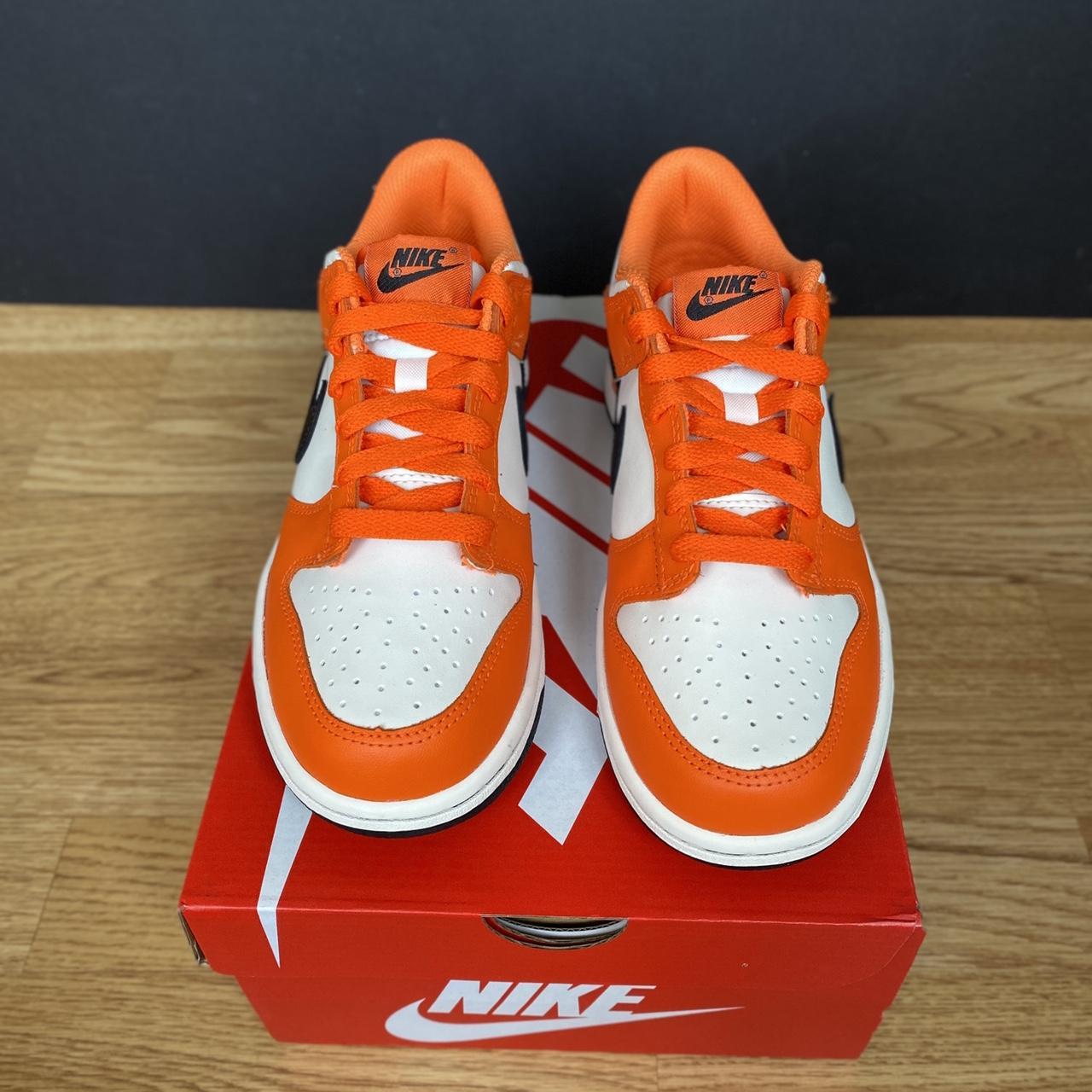 Nike Women's White and Orange Trainers | Depop