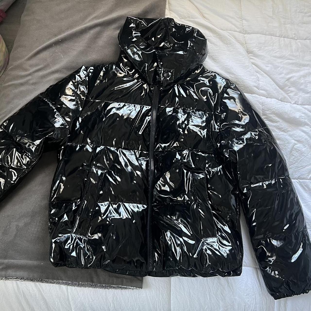 Kendall and kylie 2024 vinyl puffer jacket