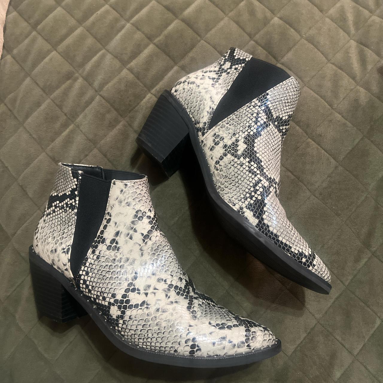 Universal Thread Women's Boots - Multi/White - US… - image 1