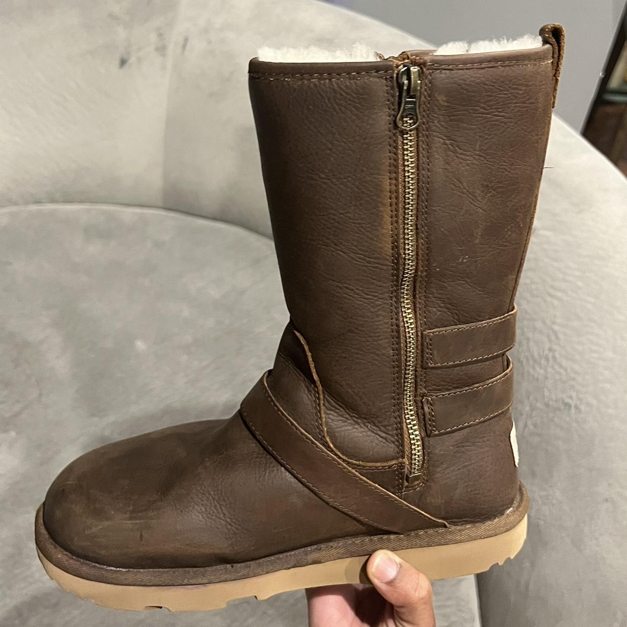 Ugg kaila clearance boot size 4