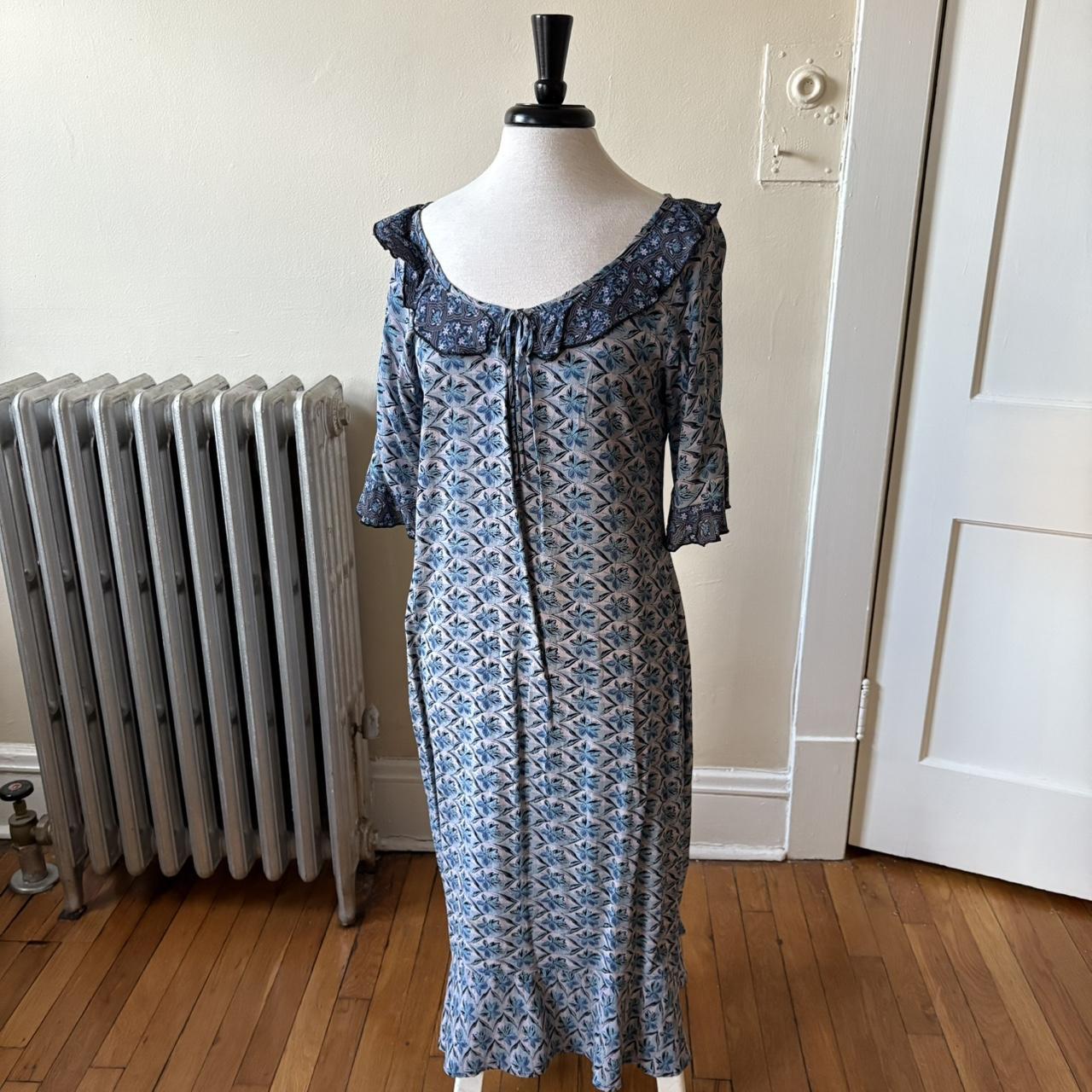 item listed by high_vibe_vintage