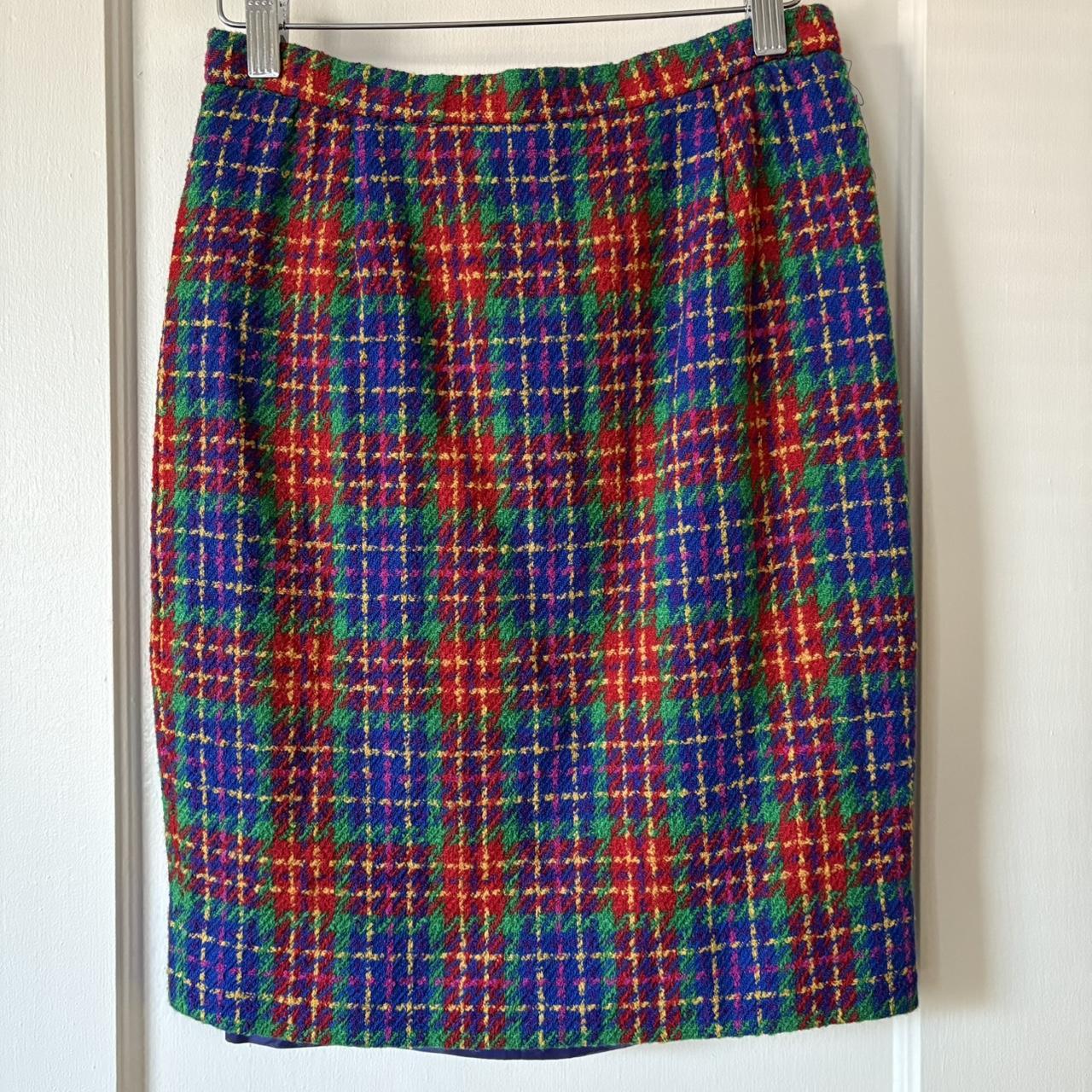 item listed by high_vibe_vintage