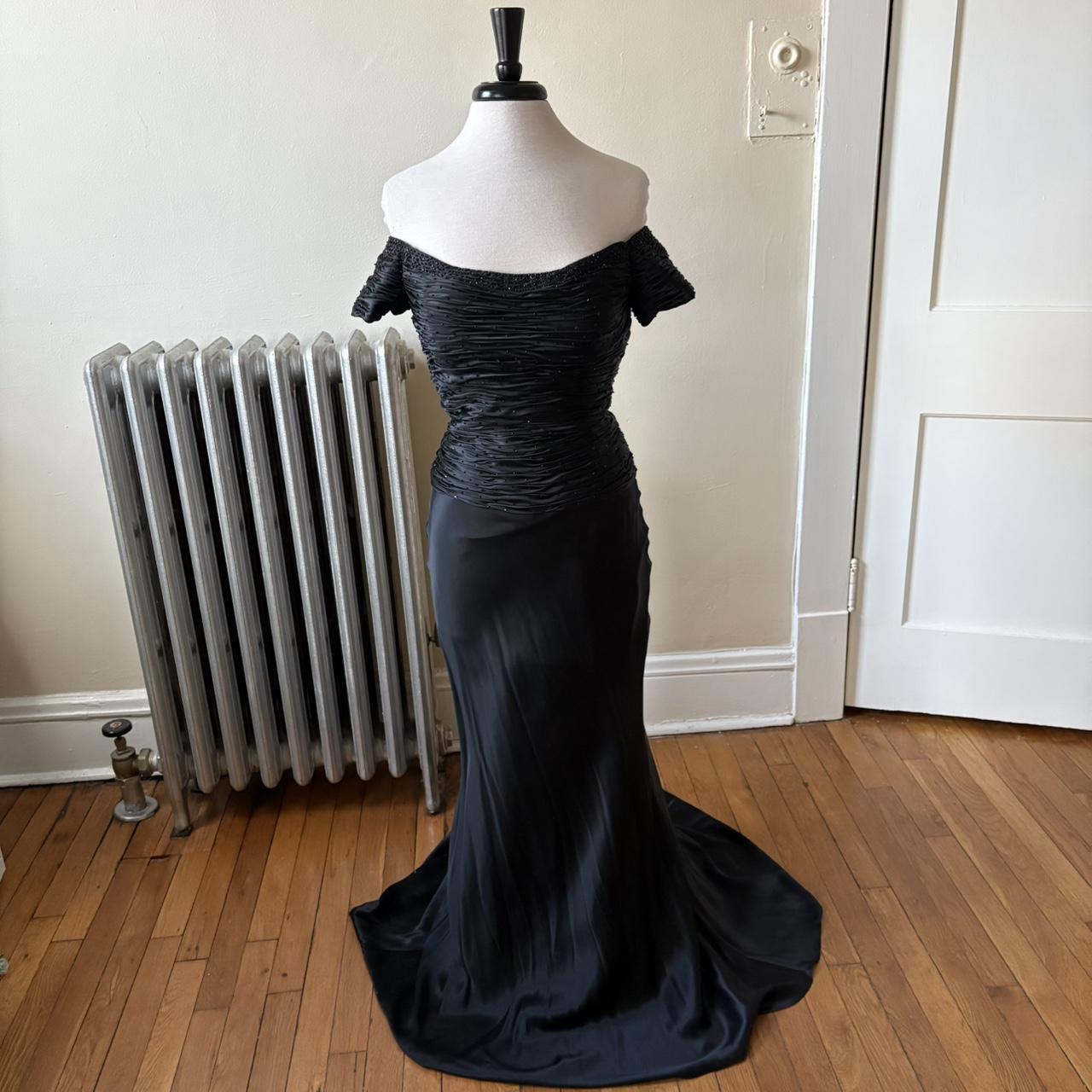 item listed by high_vibe_vintage