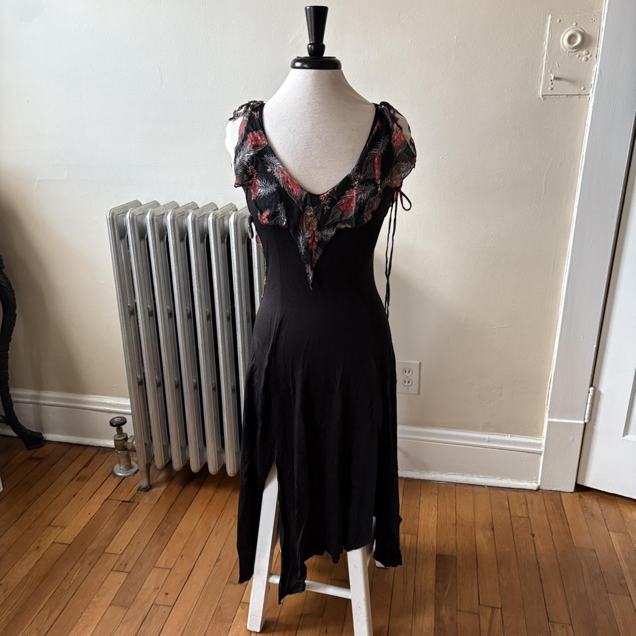 item listed by high_vibe_vintage