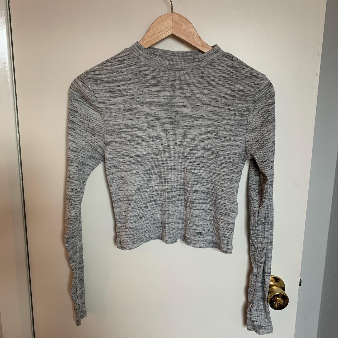 H&M grey high neck long sleeve crop top Size... - Depop