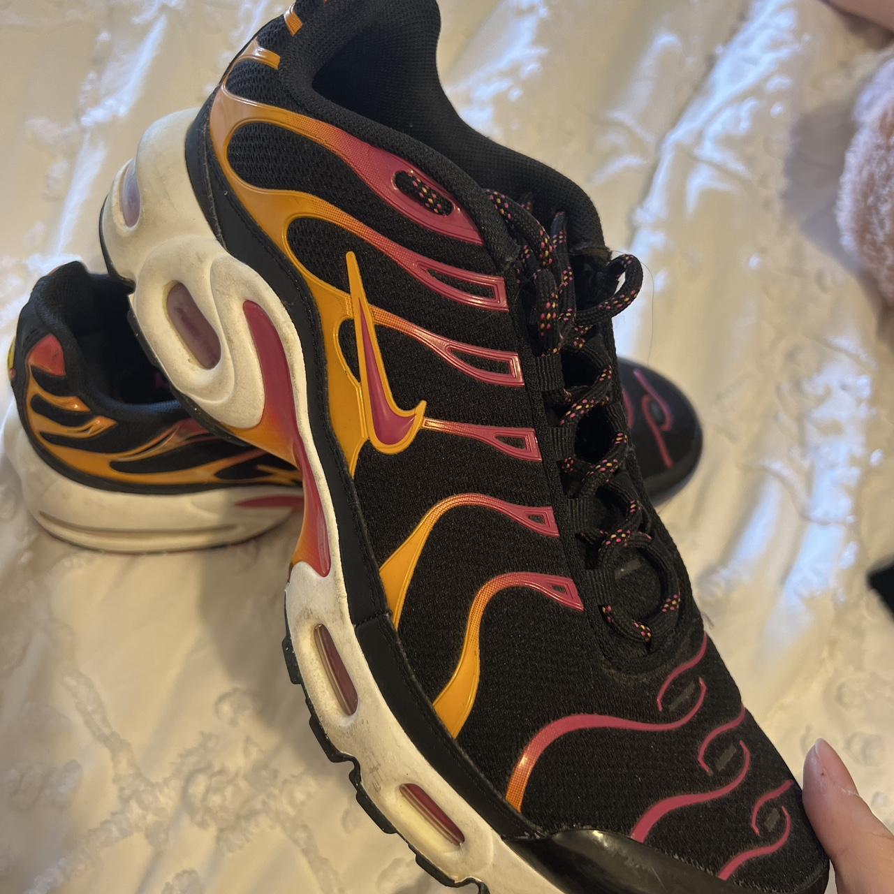 colourful tns