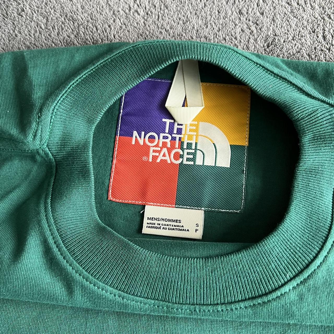 The North Face Men's Green T-shirt | Depop