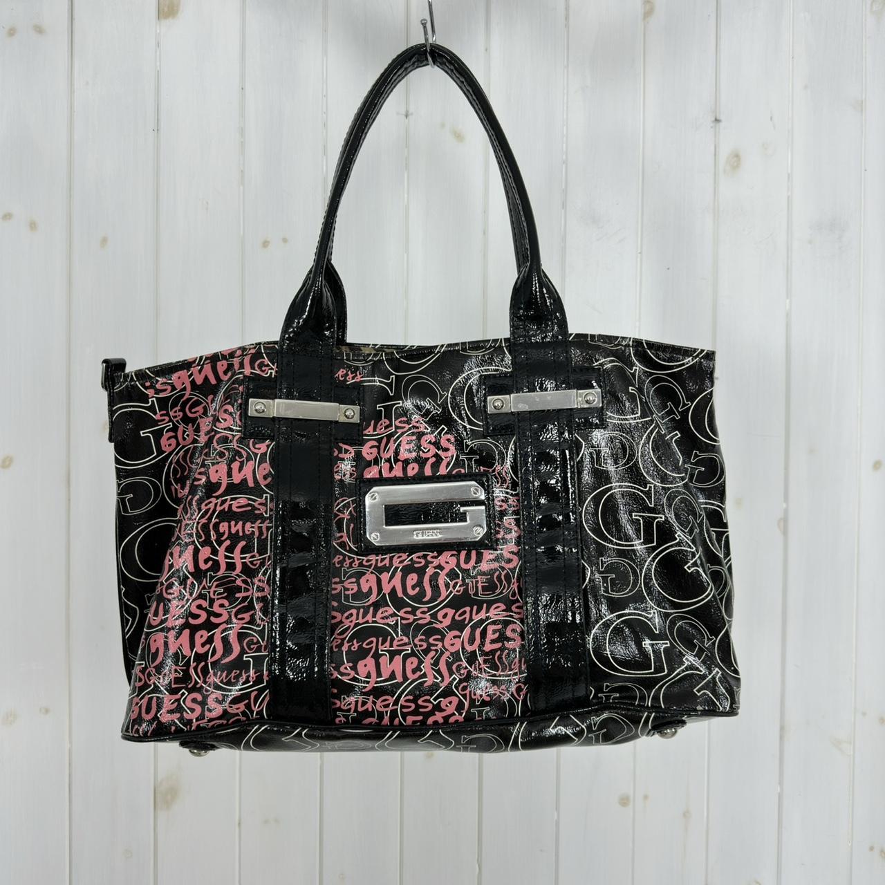 Guess handbag catalogue