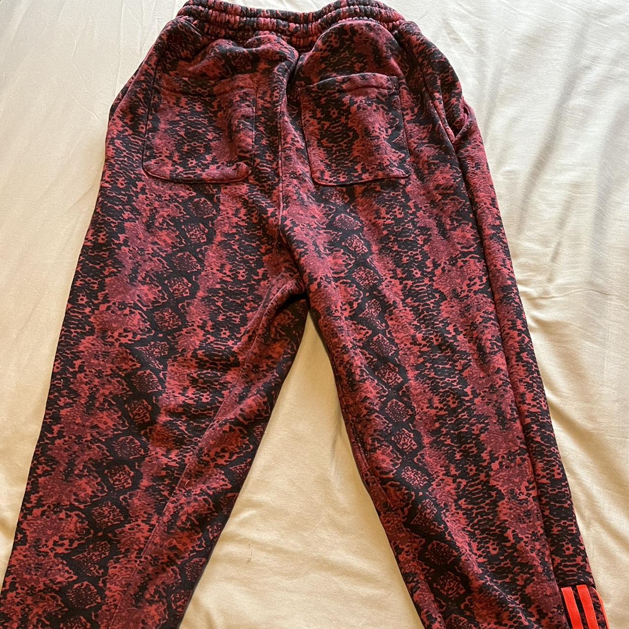 Ivy Park Men's Red and Black Joggers-tracksuits | Depop